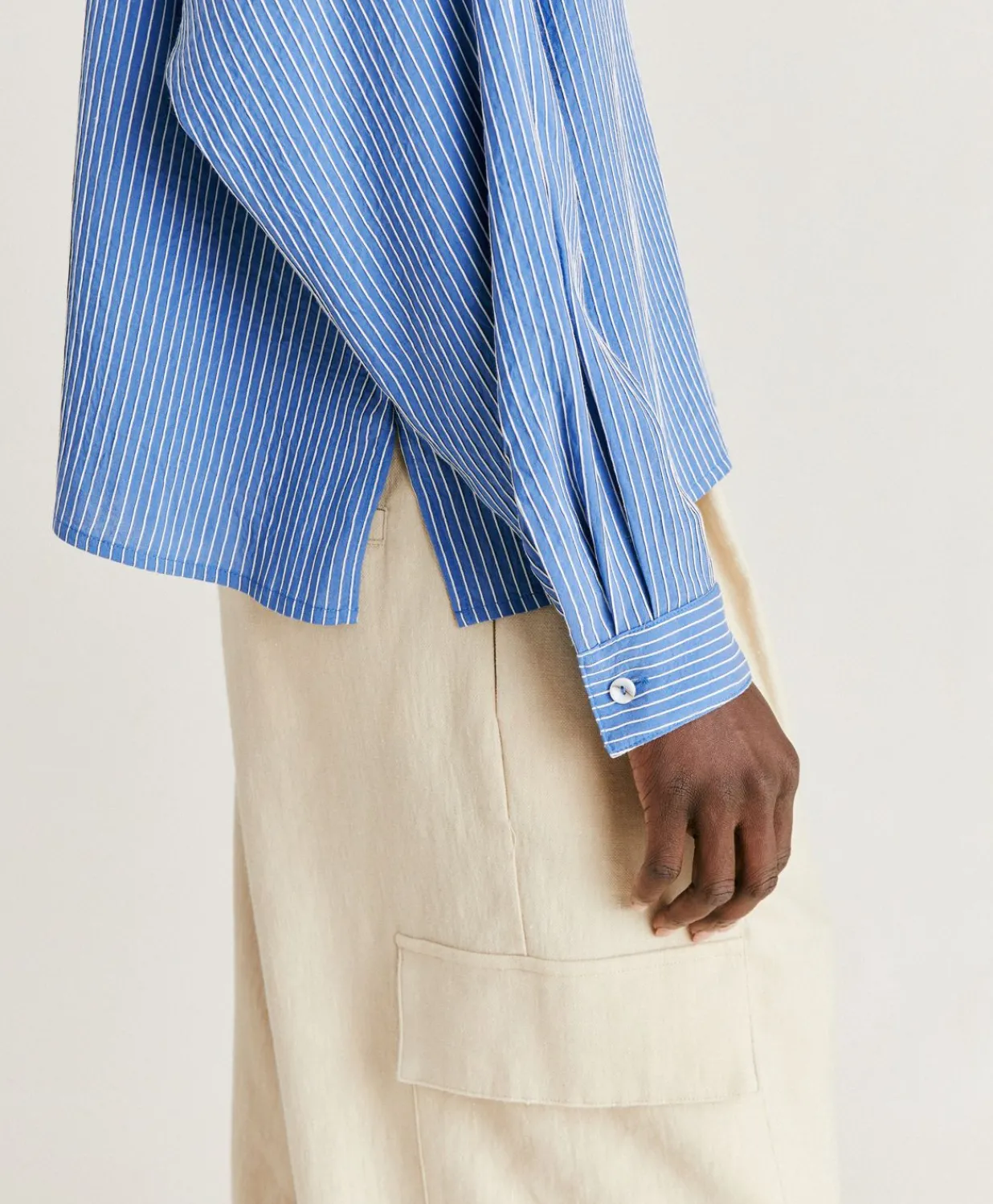 Discount Blouse En Viscose De Soie Rayee Zoe - Bleu Clair/Creme Femmes Chemisiers Et Chemises