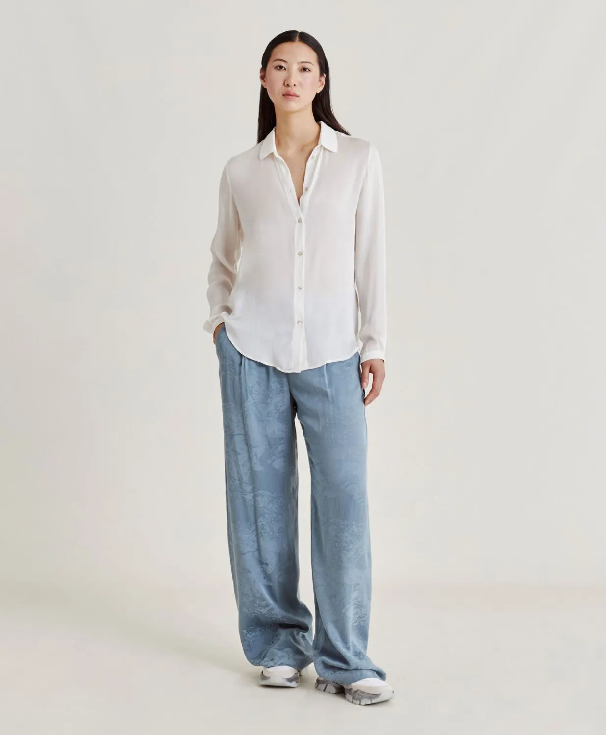 Online Chemise Meudon Unie En Soie - Creme Femmes Chemisiers Et Chemises