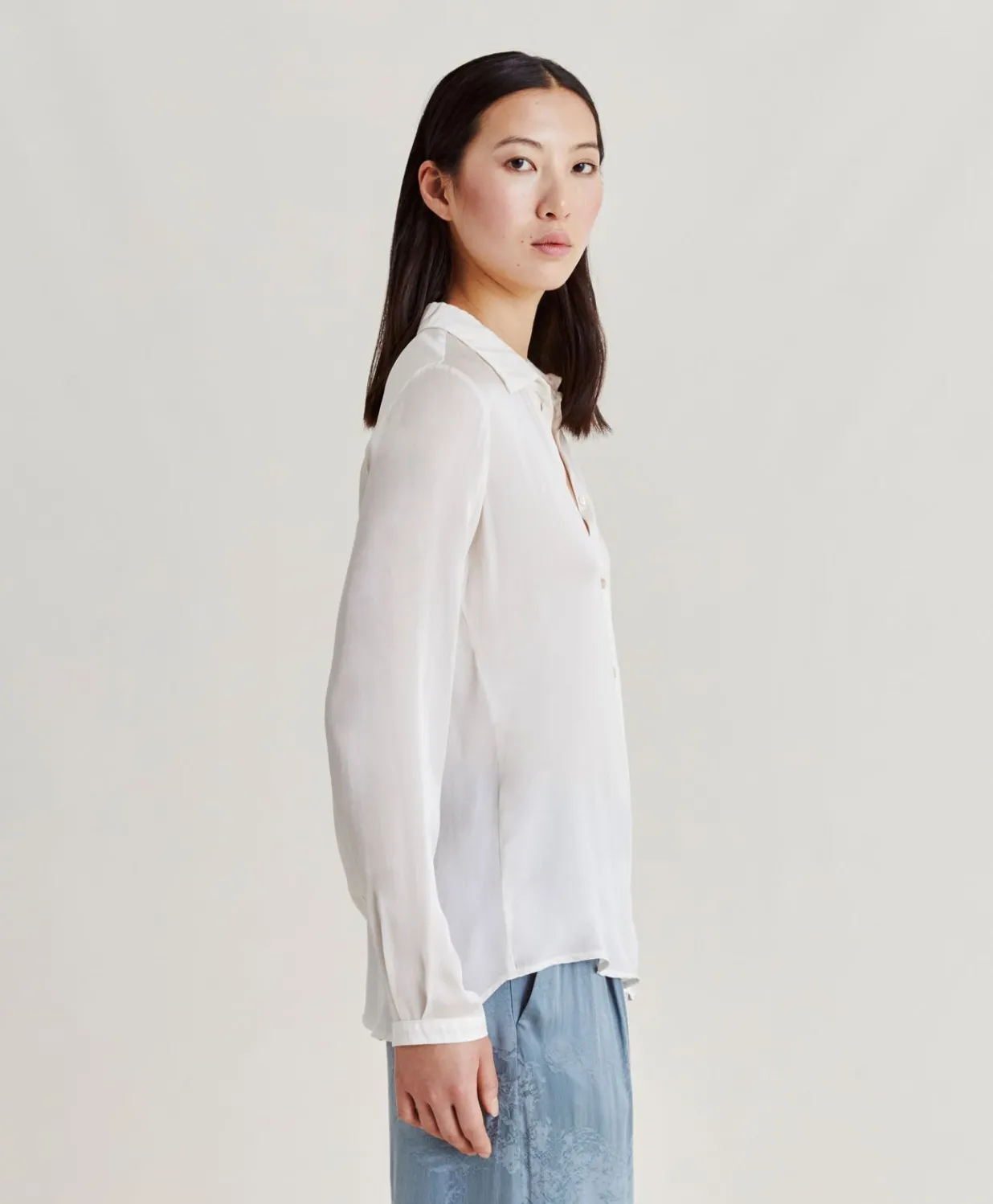 Online Chemise Meudon Unie En Soie - Creme Femmes Chemisiers Et Chemises