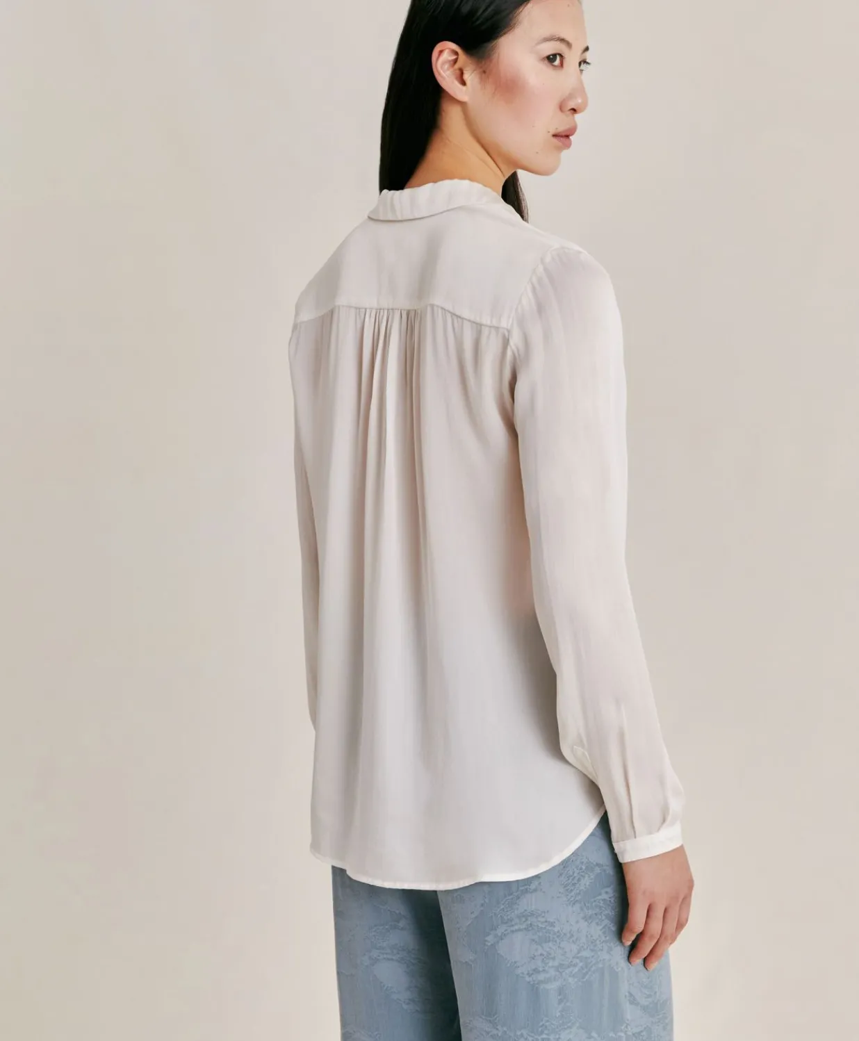Online Chemise Meudon Unie En Soie - Creme Femmes Chemisiers Et Chemises