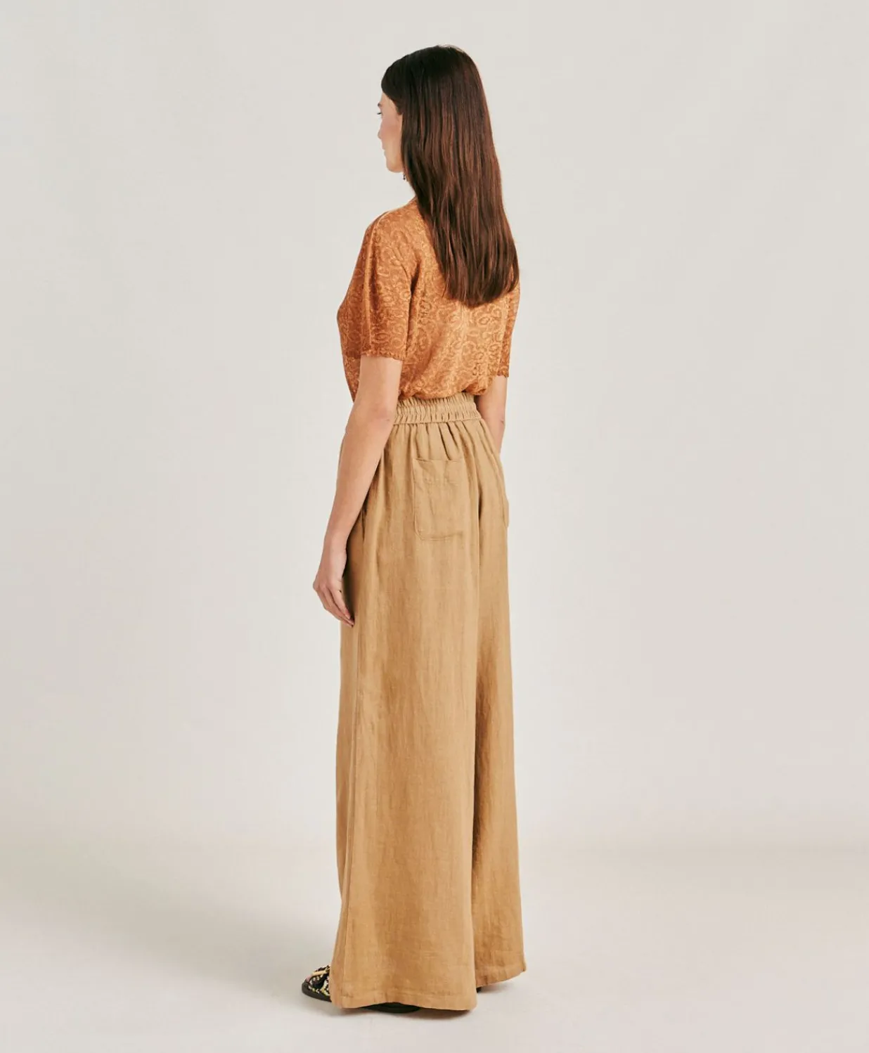Pantalon En Lin Aliterru - Sable Femmes Pantalons Et Shorts
