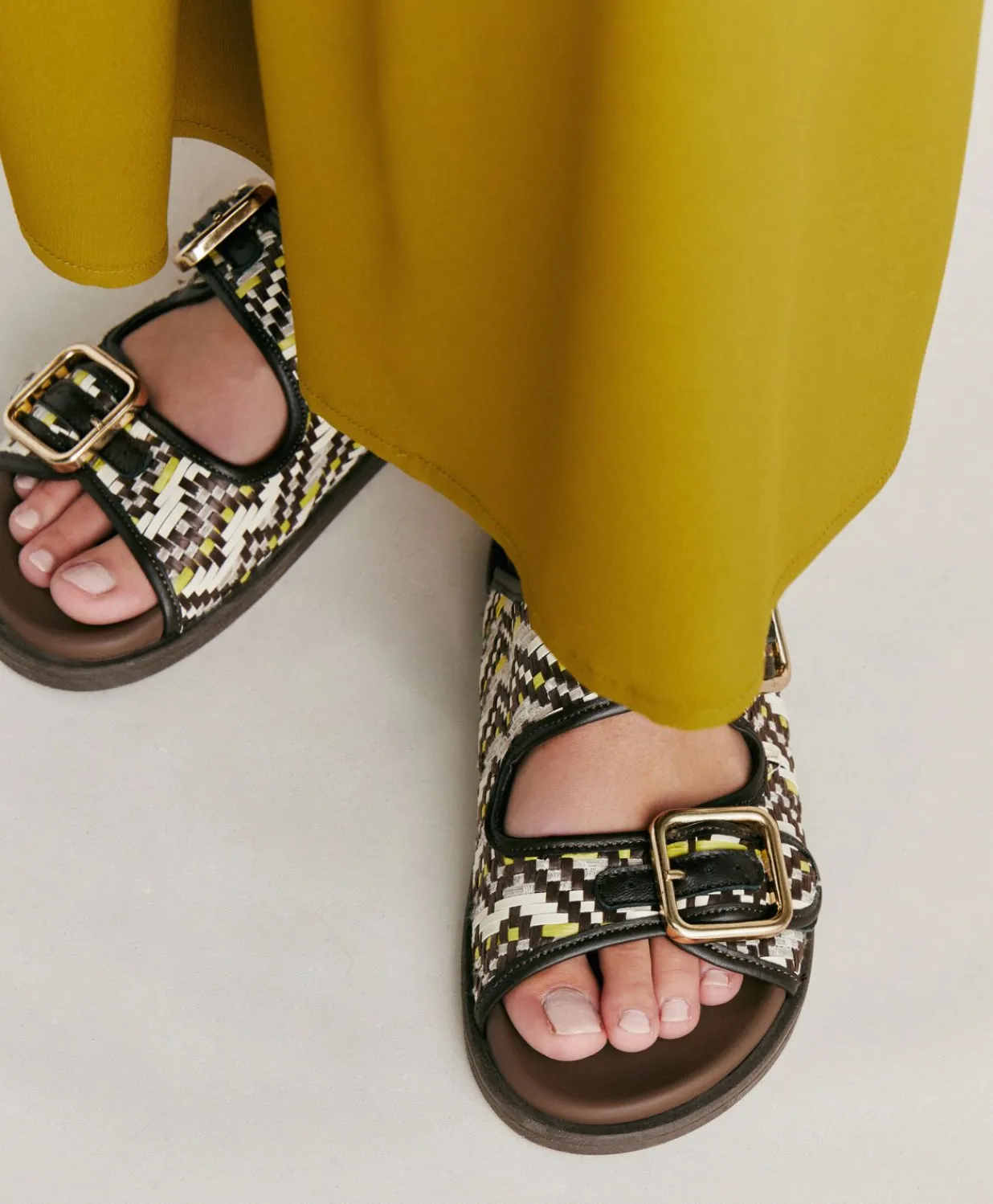 Hot Sandales Chamorro Avec Tissage - Marron / Multicolore Femmes Chaussures