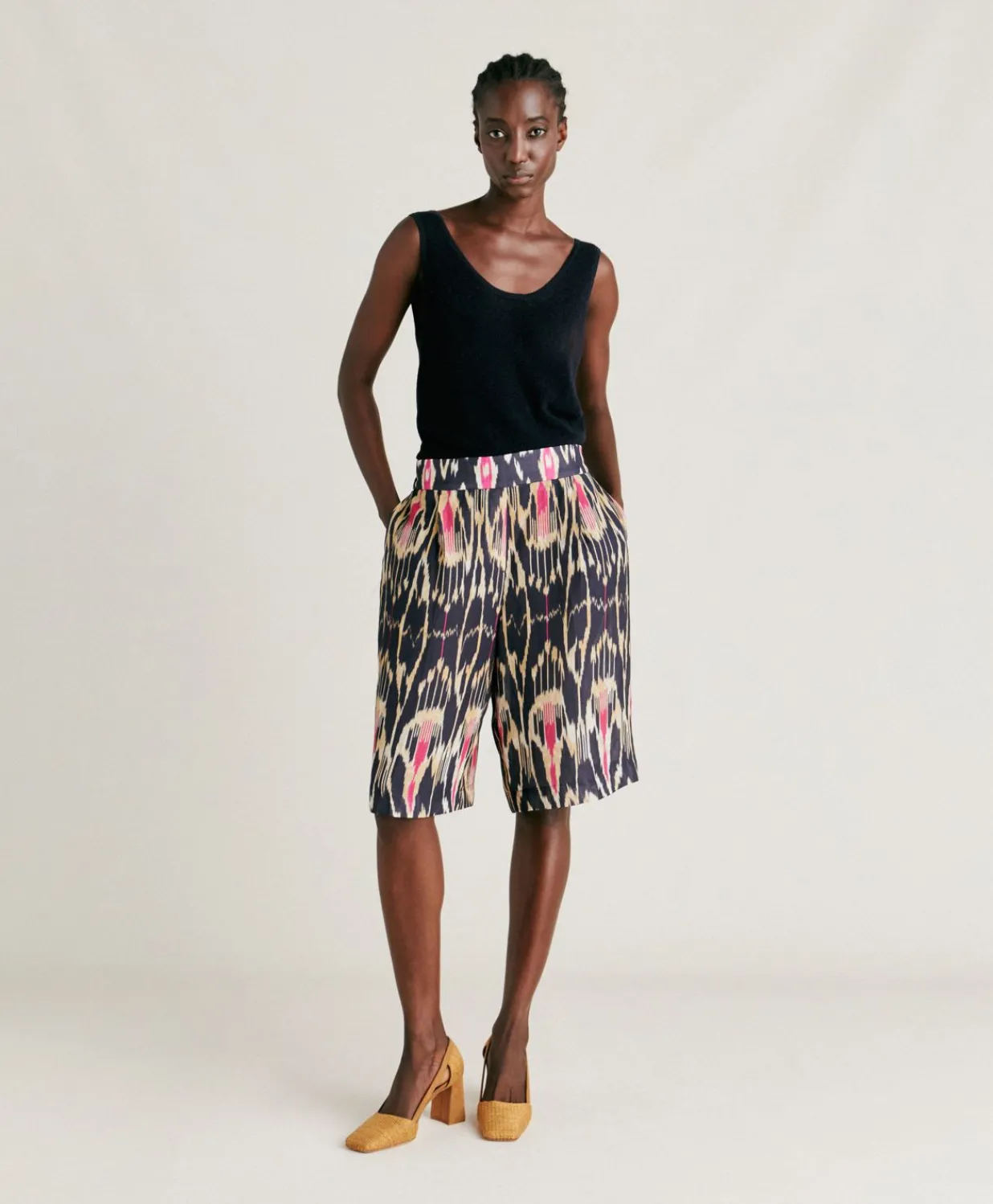 Outlet Short Nina En Lin Viscose - Bleu Multicolore Femmes Costumes Et Costumes